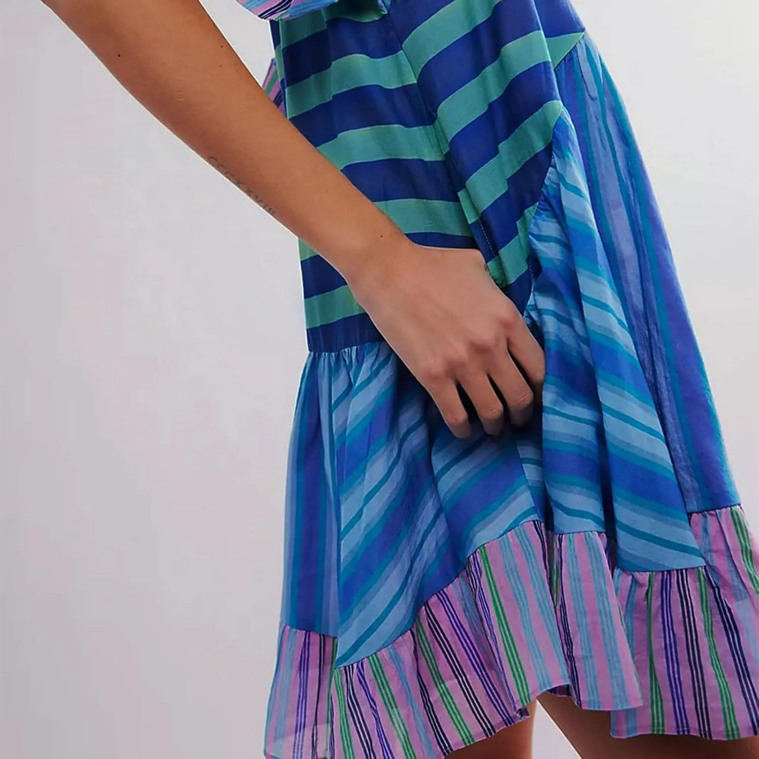 Boho Summer Dress Casual Patchwork Floral Deep V Neck Ruffle Oversized Babydoll Sundress Y2k Hot Shot Mini Dress
