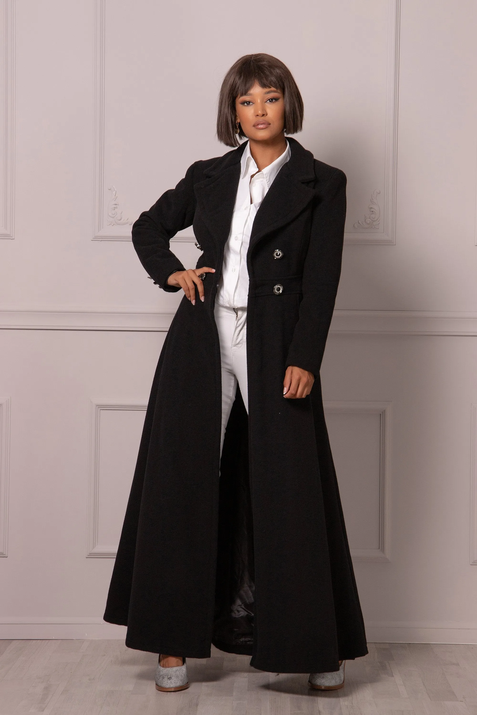 ELEGANT WINTER MAXI COAT