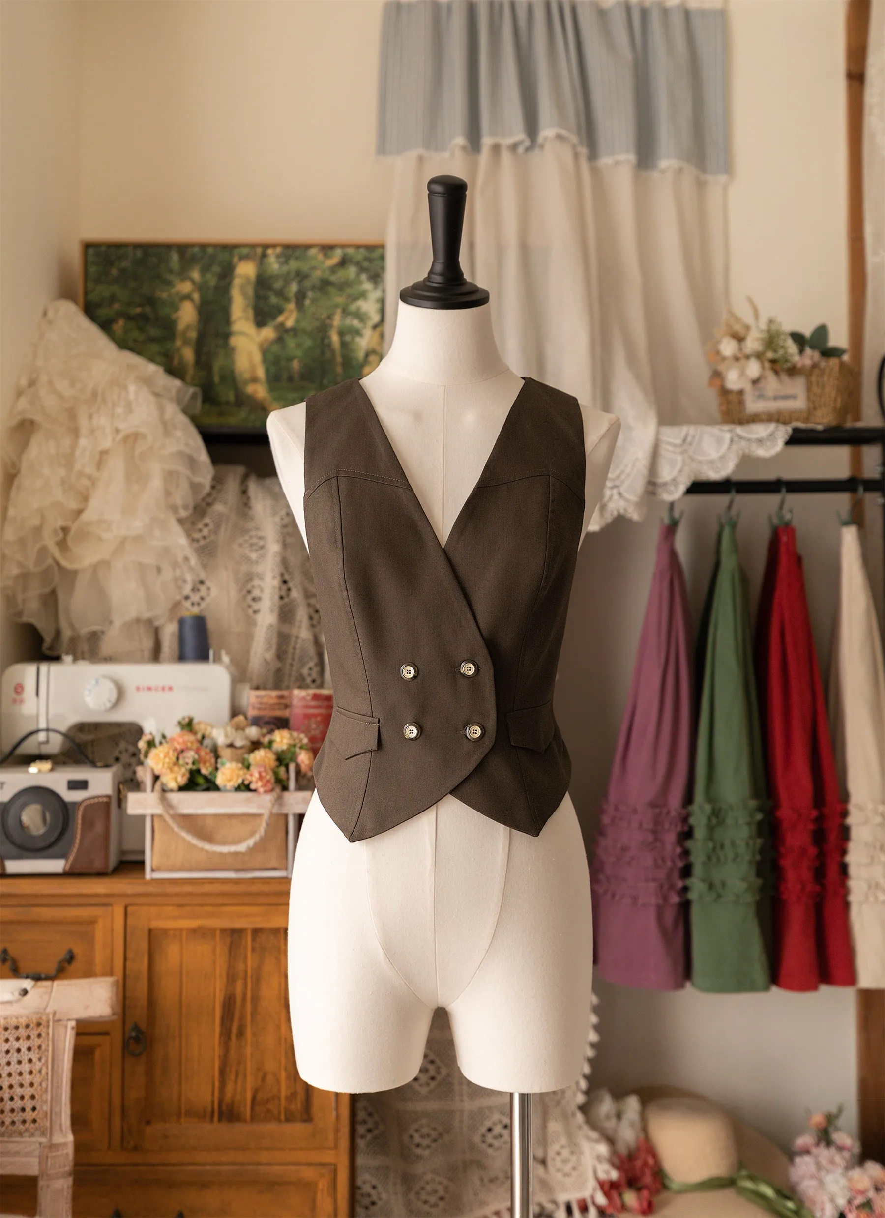 Forest Basket 4.0: V-Neck Vest