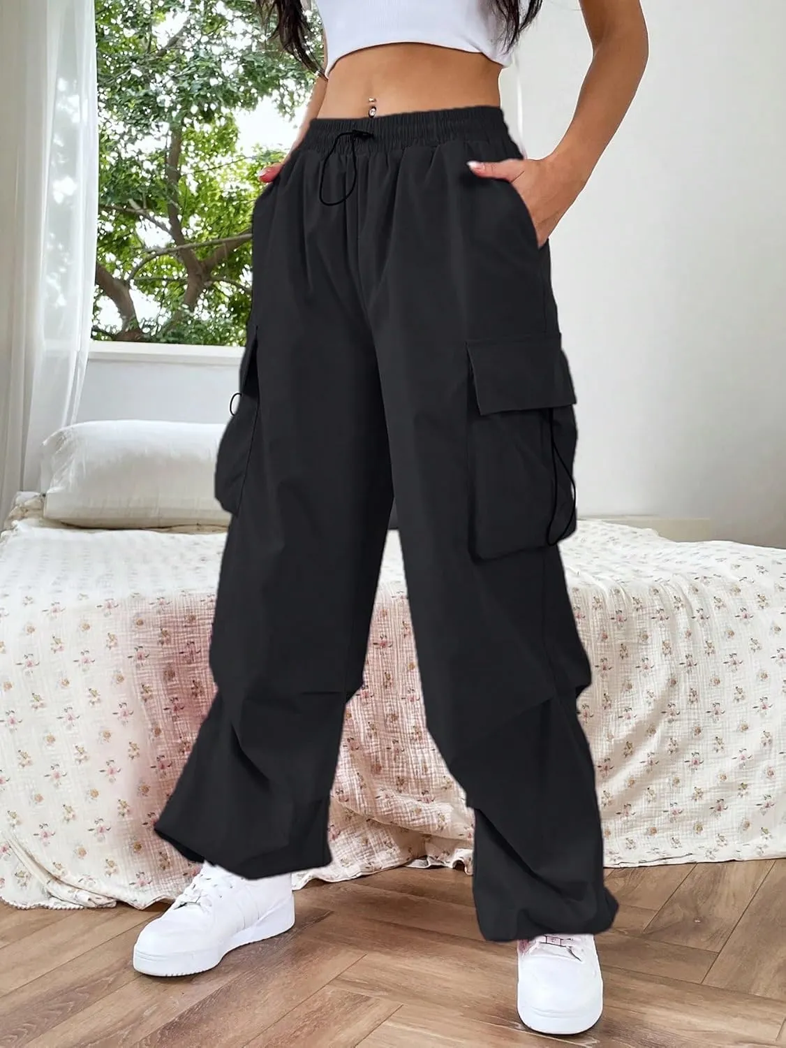SweatyRocks Women's Drawstring Elastic Waist Loose Pants Casual Flap Pocket Cargo Pants Trousers