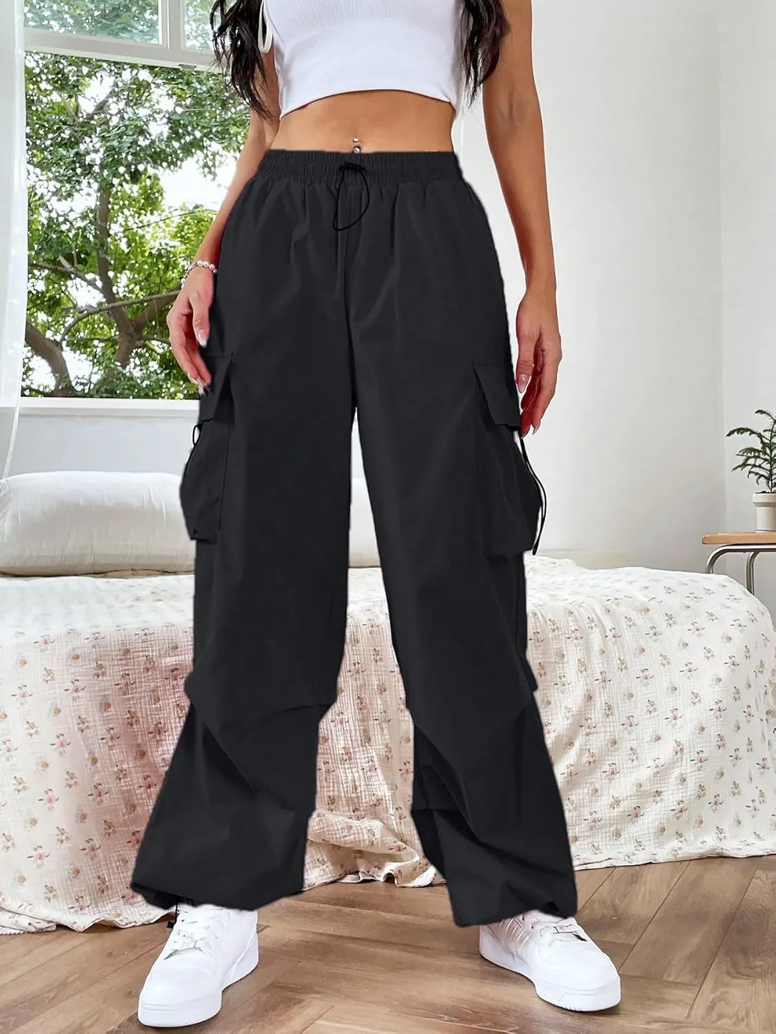 SweatyRocks Women's Drawstring Elastic Waist Loose Pants Casual Flap Pocket Cargo Pants Trousers