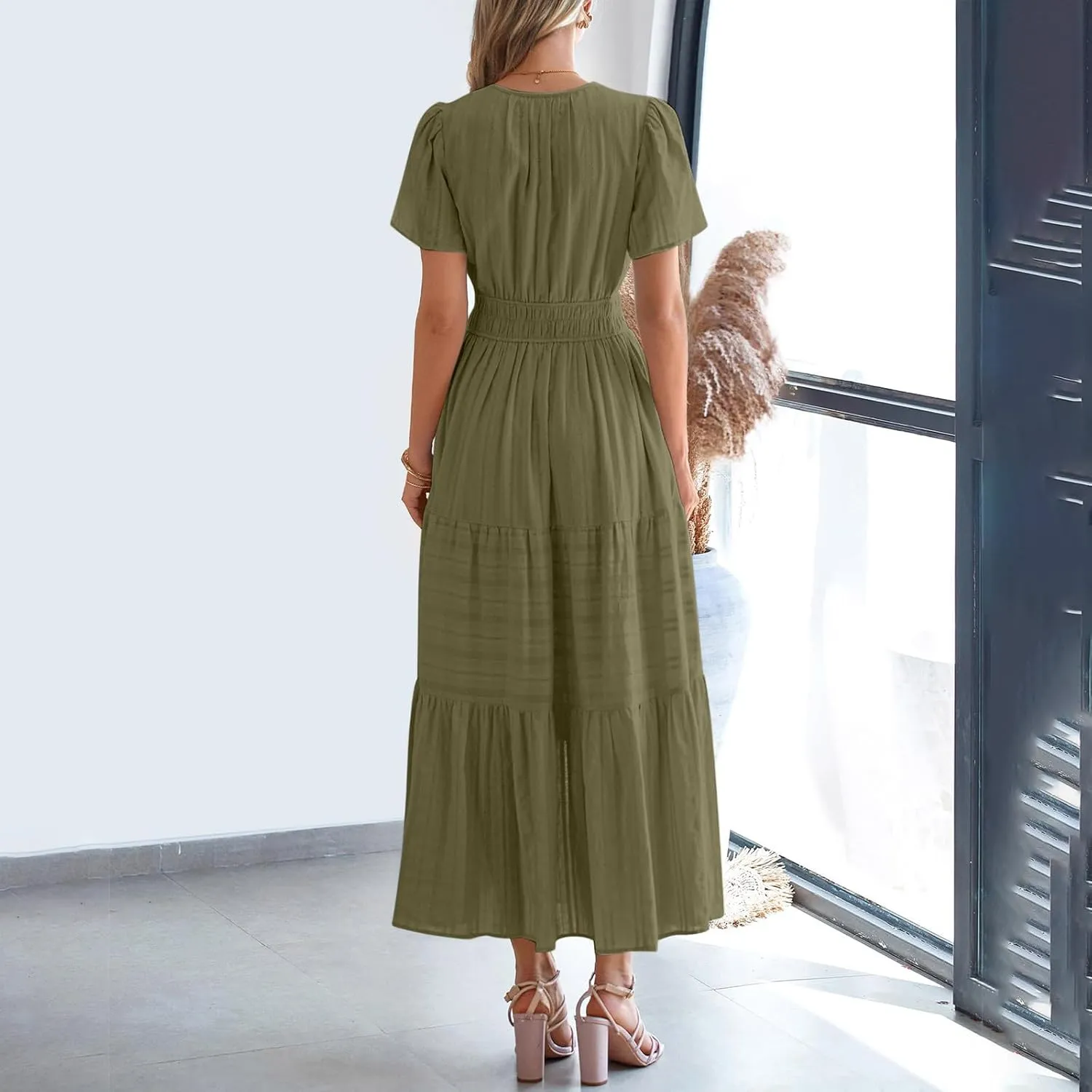 Women Summer 2025 Casual Maxi Dresses Trendy Lightweight Short Sleeve V Neck Elastic Waist Boho Beach Sundress Clothes