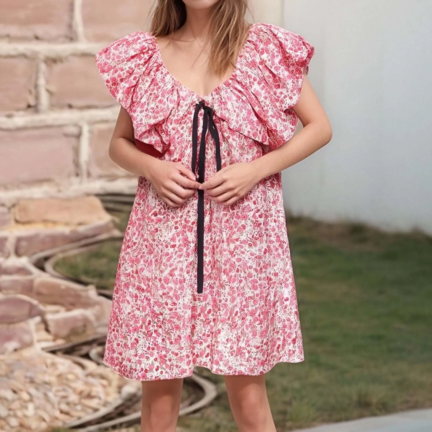Women's Floral Print Mini Dress V Neck Puff Sleeve Short Babydoll Bow Dress Boho Floral Bow Flowy Sundresses